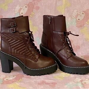 Burgundy Grunge fashion combat heeled boots (NEW) 10